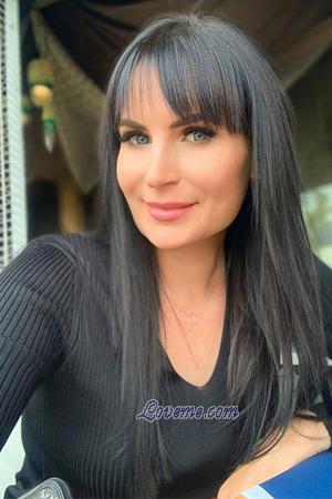 210390 - Elena Alter: 40 - Ukraine