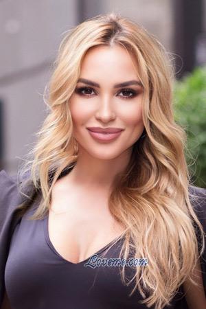 210619 - Nadezhda Alter: 40 - Ukraine