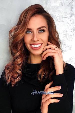 210998 - Yana Alter: 30 - Kanada