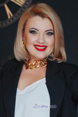 211017 - Olena Alter: 41 - Ukraine