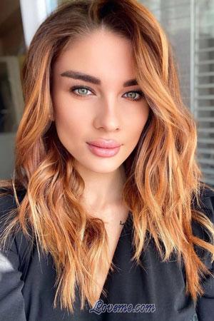 211939 - Olena Alter: 33 - Ukraine