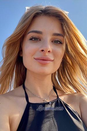 212610 - Anna Alter: 26 - Ukraine