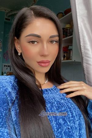 213104 - Valeriia Alter: 24 - Ukraine