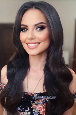 213409 - Olha Alter: 30 - Ukraine