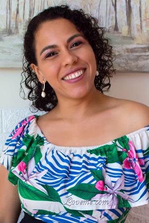 213997 - Angela Alter: 36 - Peru