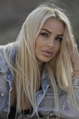 215419 - Antonina Alter: 40 - Ukraine