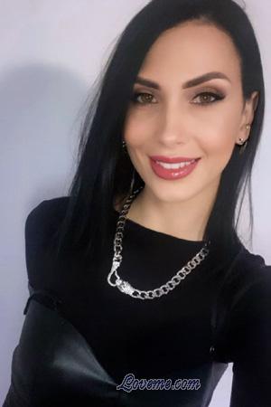 215633 - Olha Alter: 36 - Ukraine