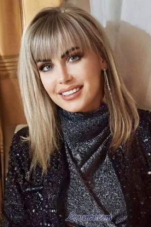 215839 - Anzhella Alter: 53 - Spanien