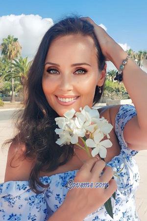 216115 - Oksana Alter: 52 - Ukraine