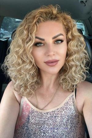 216332 - Olga Alter: 44 - Moldawien