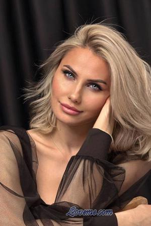 216606 - Yuliia Alter: 43 - Ukraine