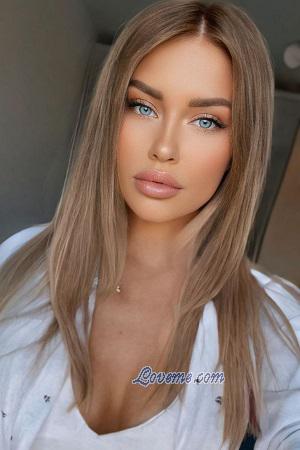 217552 - Anastasia Alter: 27 - Ukraine