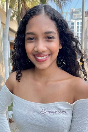 218305 - Maria Alter: 22 - Kolumbien