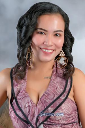 Ladies of Cebu Stadt