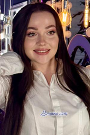 219027 - Elena Alter: 29 - Ukraine