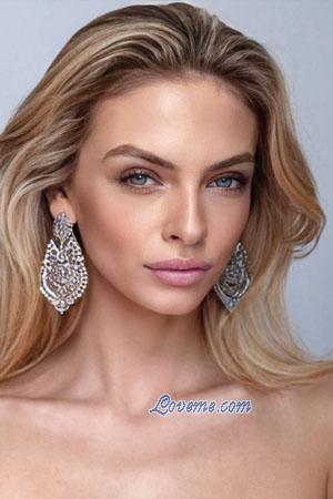 219079 - Sallyann Alter: 24 - England