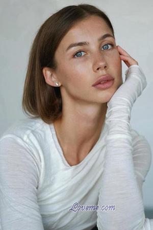 219098 - Yanina Alter: 28 - Ukraine