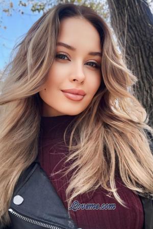 219440 - Nataliia Alter: 28 - Ukraine