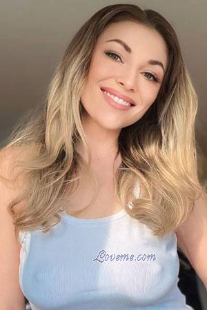 219551 - Olena Alter: 38 - Ukraine