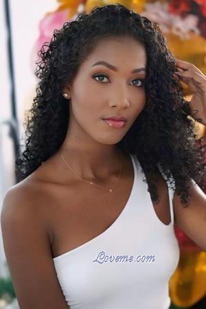 219749 - Valentina Alter: 24 - Kolumbien