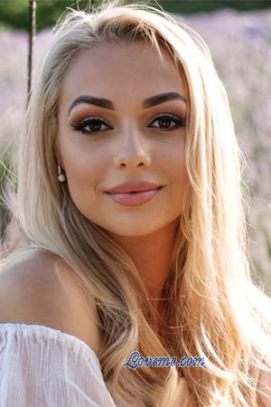 219888 - Liliia Alter: 31 - Ukraine