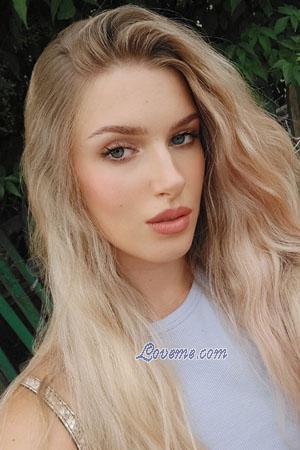 219914 - Kseniia Alter: 19 - Ukraine