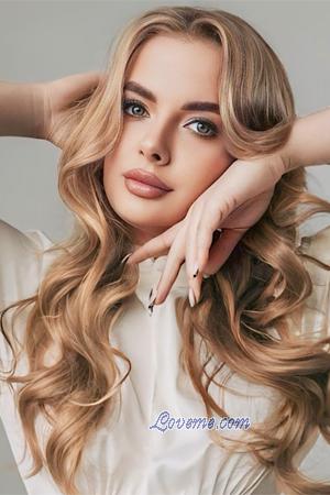 219993 - Nadia Alter: 22 - Ukraine