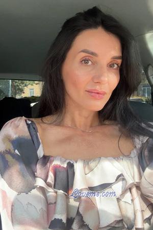 220099 - Liliia Alter: 41 - Ukraine