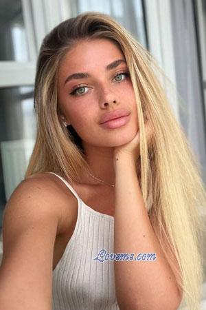 220372 - Alina Alter: 29 - Ukraine