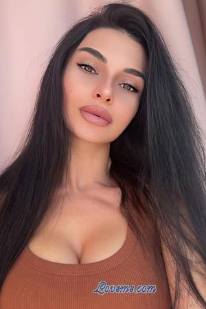 220635 - Irma Alter: 34 - Ukraine