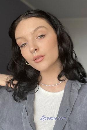 220748 - Anastasia Alter: 22 - Ukraine