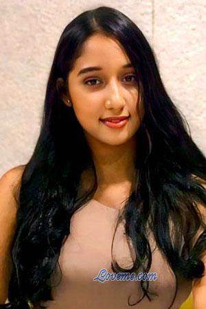 220755 - Zulay Alter: 26 - Kolumbien