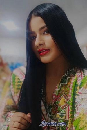 220765 - Anavera Alter: 29 - Kolumbien