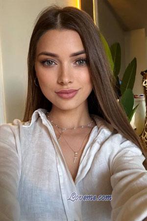 220907 - Anna Alter: 30 - Ukraine