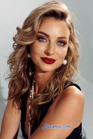 221075 - Alena Alter: 42 - Weißrussland