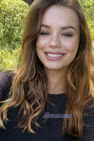 221284 - Ekaterina Alter: 27 - Ukraine