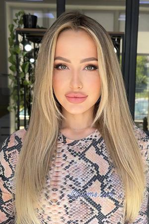 221286 - Oksana Alter: 24 - Ukraine