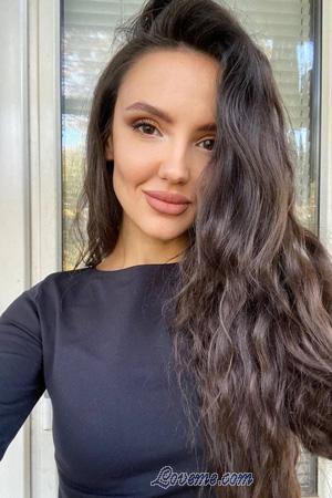 221290 - Yuliia Alter: 27 - Ukraine