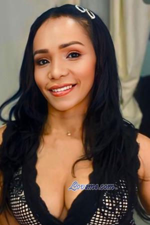 221330 - Yamile Alter: 48 - Kolumbien