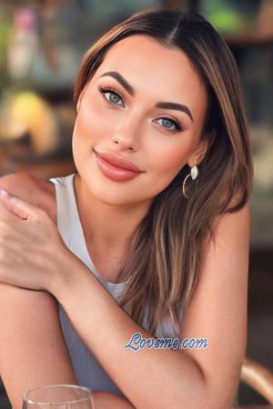 221376 - Julia Alter: 38 - Ukraine