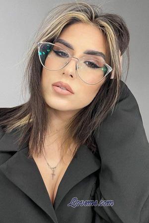 221379 - Yuliia Alter: 30 - Ukraine