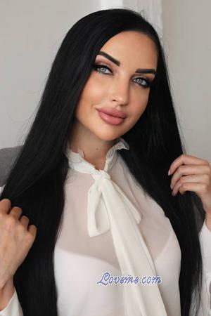 221606 - Svitlana Alter: 39 - Ukraine