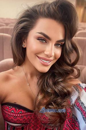 221863 - Alina Alter: 19 - Ukraine