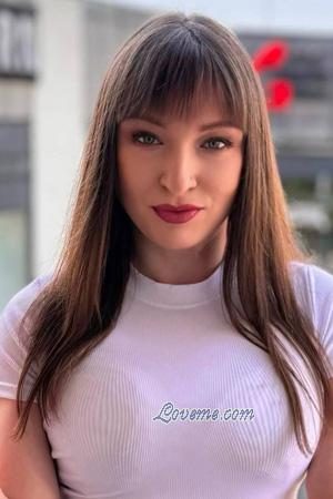 221885 - Maryna Alter: 39 - Ukraine