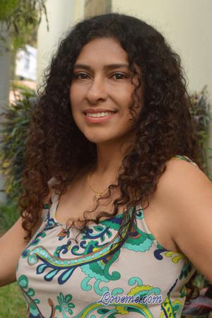 222057 - Patricia Alter: 50 - Peru