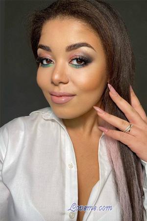 222285 - Olexandra Alter: 31 - Ukraine