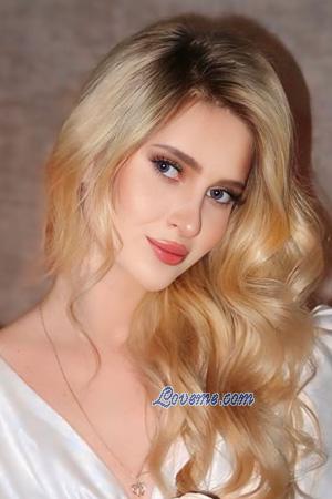 222317 - Kateryna Alter: 20 - Ukraine