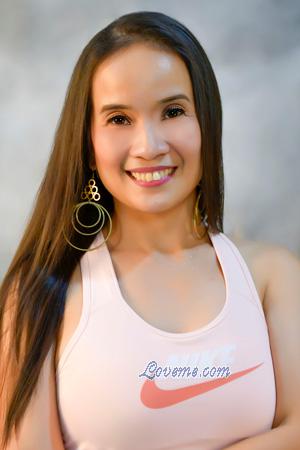 Ladies of Davao Stadt