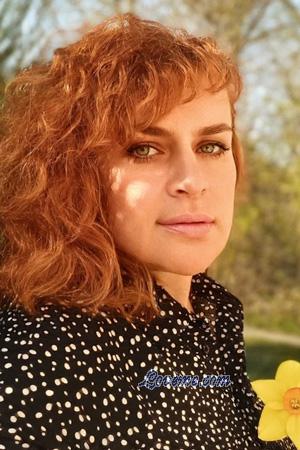 223102 - Olesya Alter: 44 - Ukraine