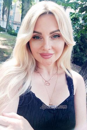 223177 - Lana Alter: 55 - Ukraine